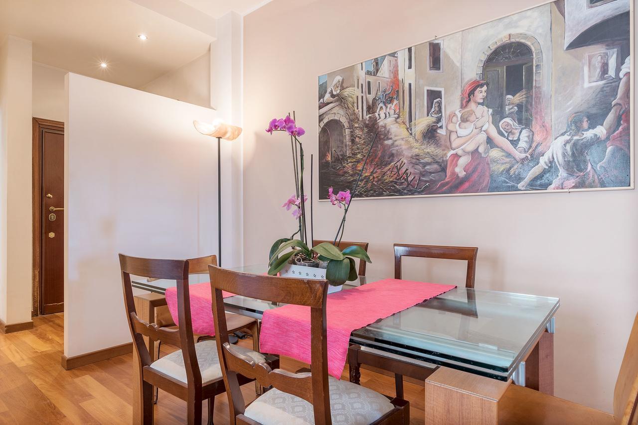 Colosseum Roomy Apartment Рим Екстериор снимка